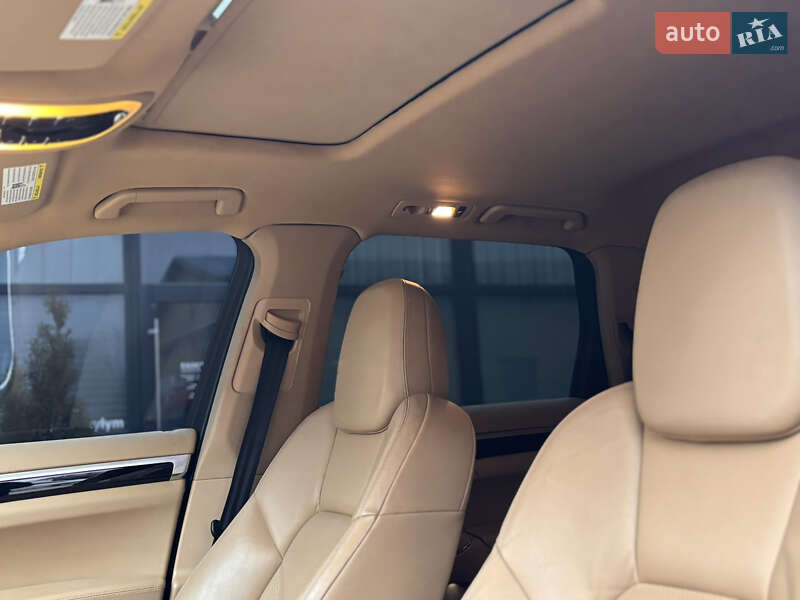 Внедорожник / Кроссовер Porsche Cayenne 2011 в Тернополе фото 22 Внедорожник / Кроссовер Porsche Cayenne 2011 в Тернополе