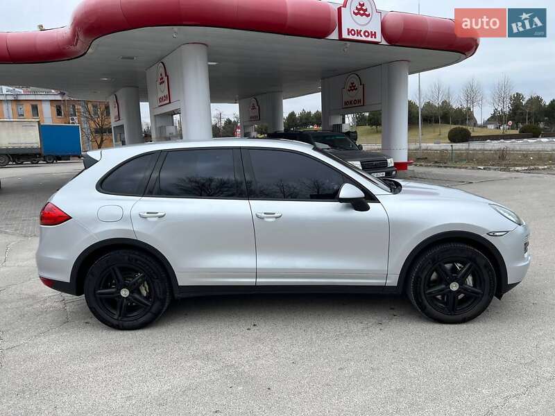 Внедорожник / Кроссовер Porsche Cayenne 2010 в Днепре