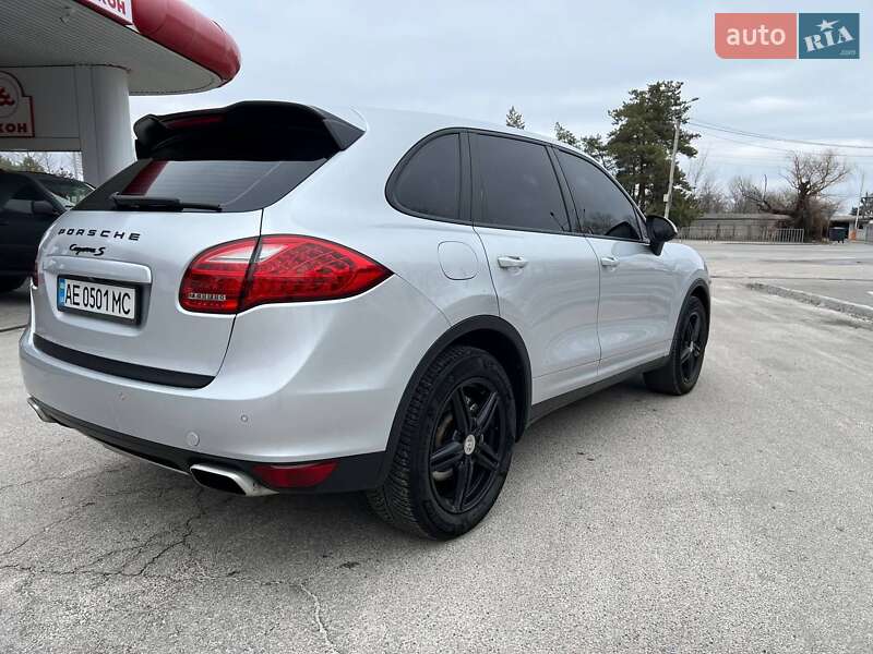 Внедорожник / Кроссовер Porsche Cayenne 2010 в Днепре