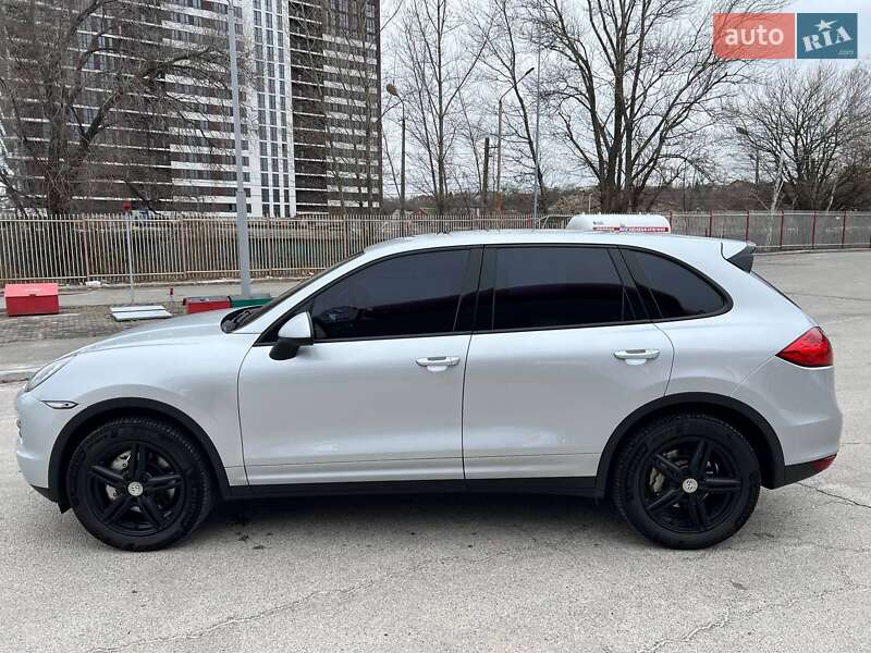 Внедорожник / Кроссовер Porsche Cayenne 2010 в Днепре