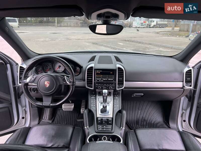 Внедорожник / Кроссовер Porsche Cayenne 2010 в Днепре