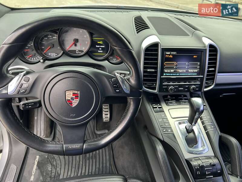 Внедорожник / Кроссовер Porsche Cayenne 2010 в Днепре
