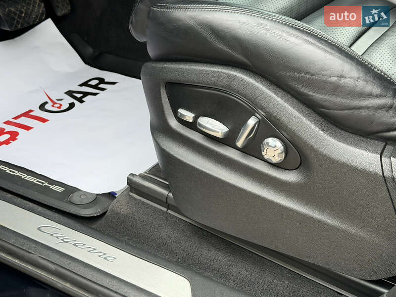 Внедорожник / Кроссовер Porsche Cayenne 2019 в Одессе