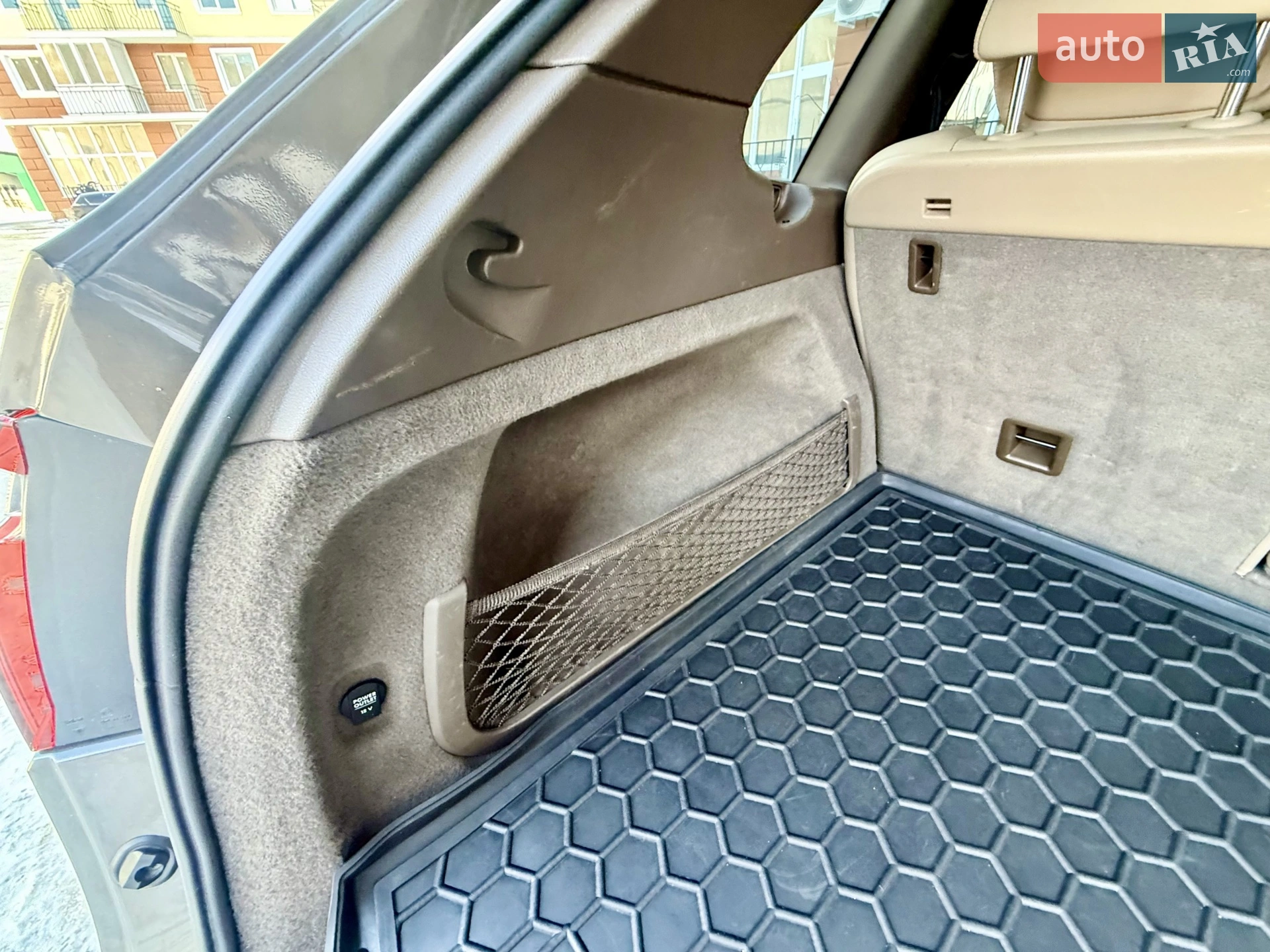 2011 Porsche Cayenne - мініатюра 48