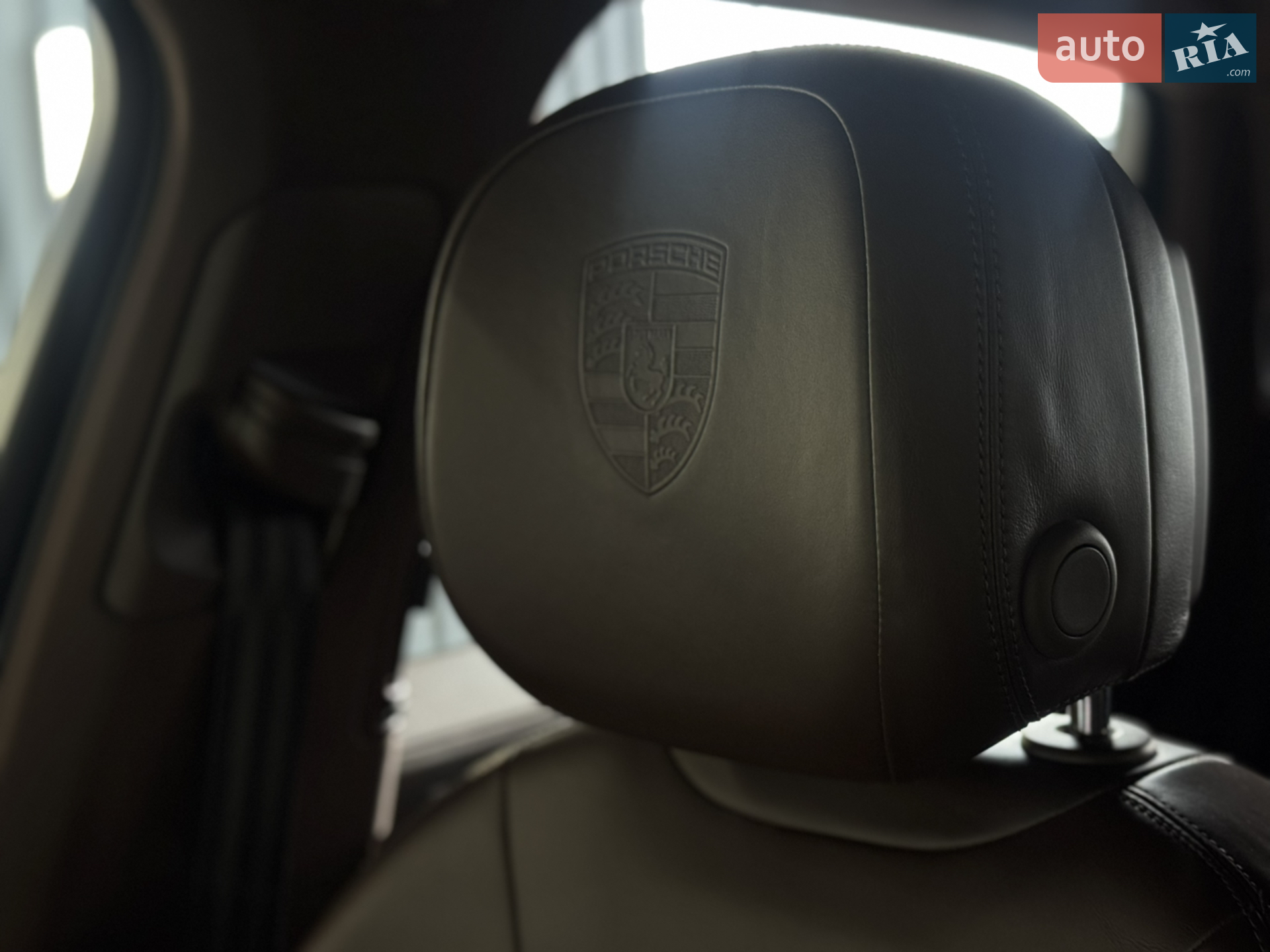 2018 Porsche Cayenne - мініатюра 11