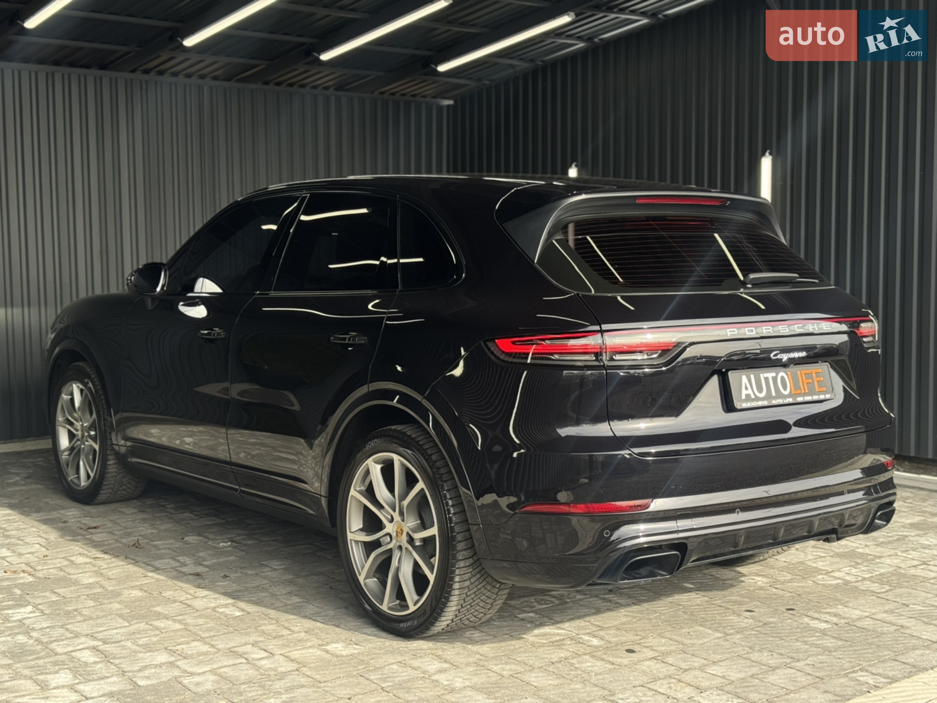 2018 Porsche Cayenne - мініатюра 9
