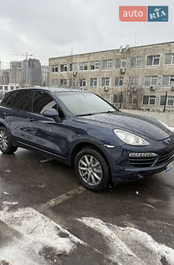 Внедорожник / Кроссовер Porsche Cayenne 2012 в Киеве