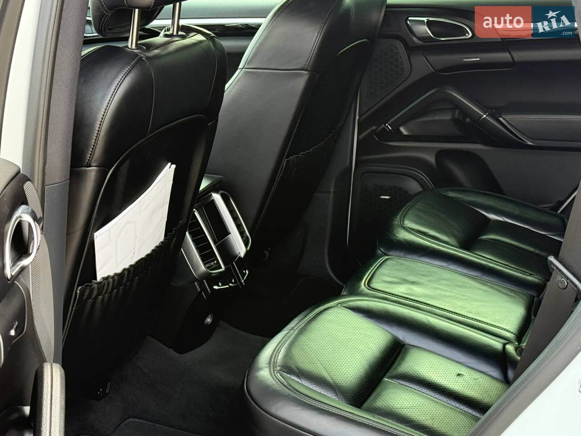 2017 Porsche Cayenne - мініатюра 24