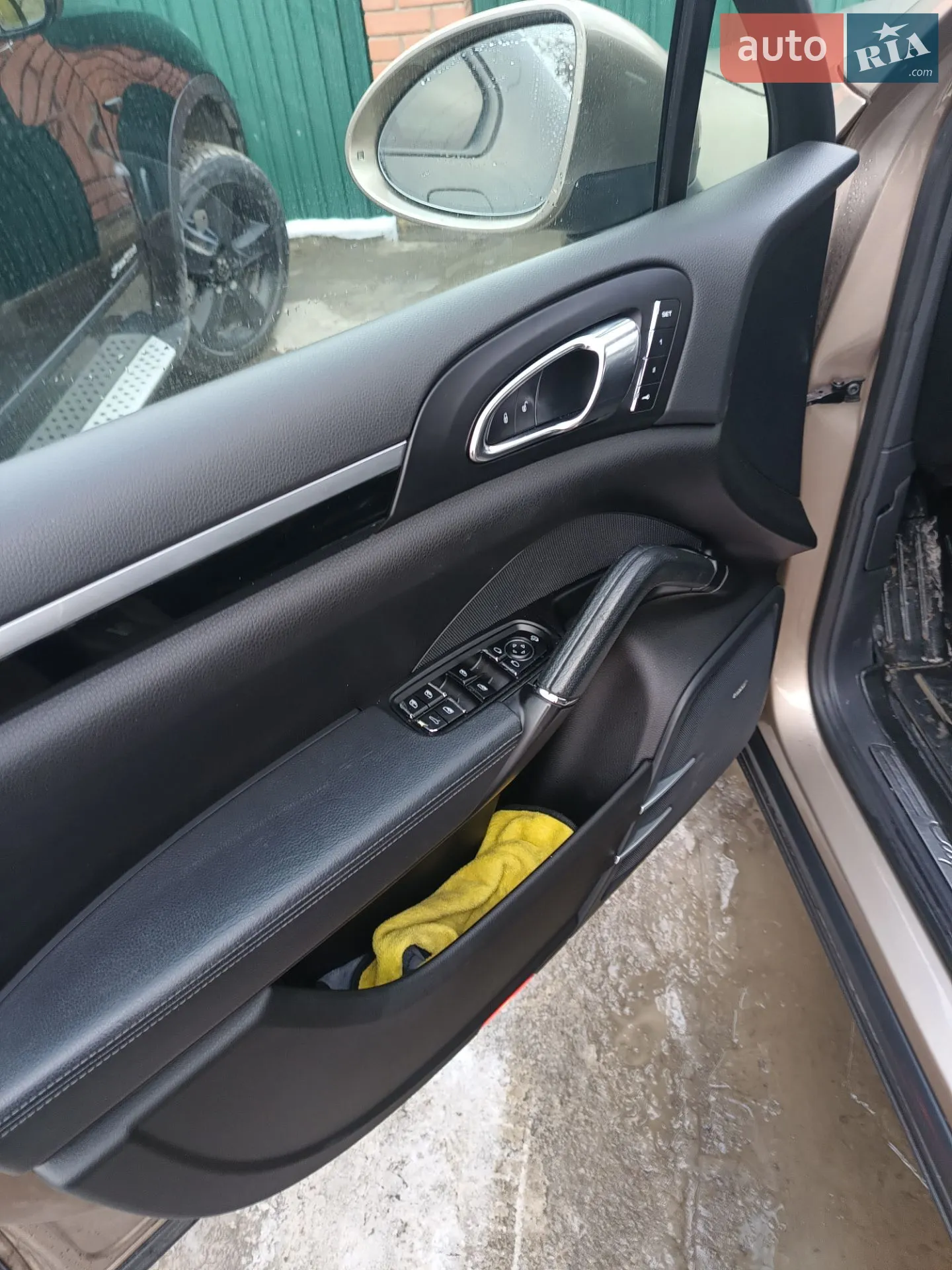 2015 Porsche Cayenne - мініатюра 17
