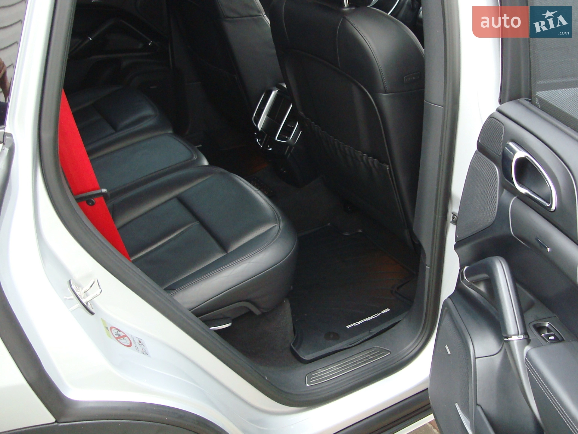 2014 Porsche Cayenne - мініатюра 41