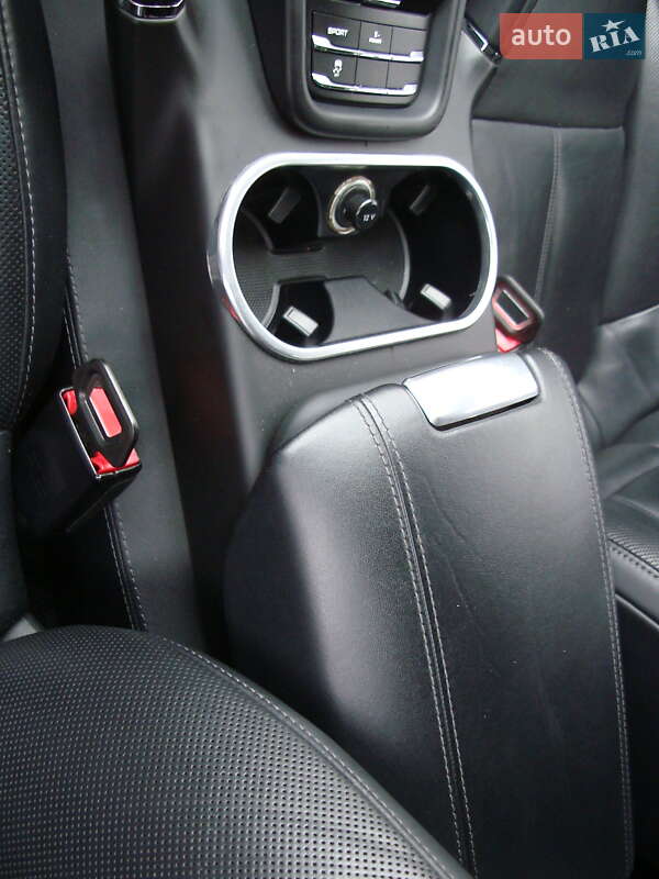 Внедорожник / Кроссовер Porsche Cayenne 2014 в Ровно