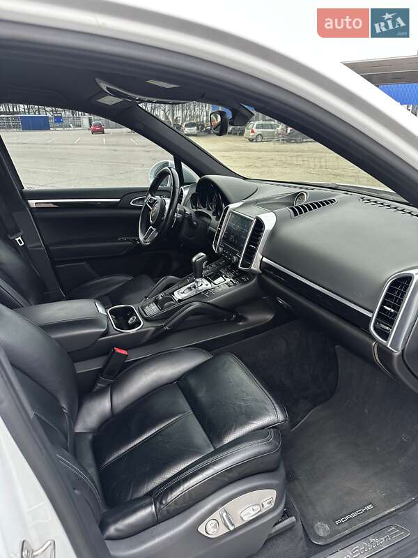 Внедорожник / Кроссовер Porsche Cayenne 2017 в Днепре