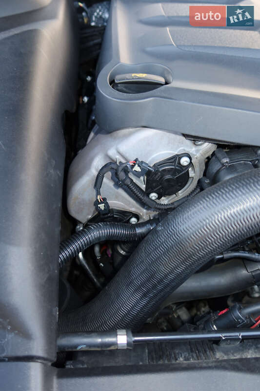 Внедорожник / Кроссовер Porsche Cayenne 2015 в Киеве