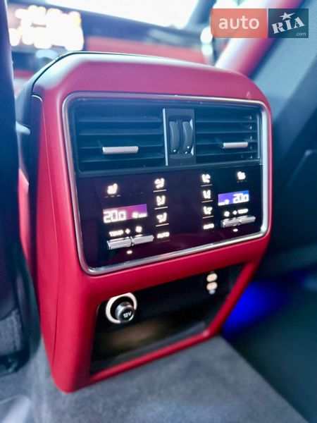 Внедорожник / Кроссовер Porsche Cayenne 2021 в Львове