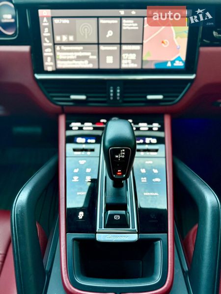 Внедорожник / Кроссовер Porsche Cayenne 2021 в Львове