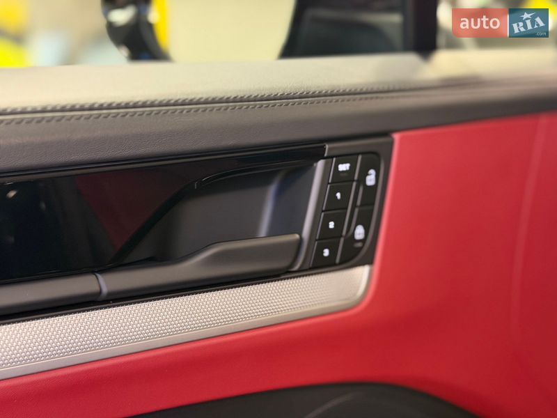 Внедорожник / Кроссовер Porsche Cayenne 2023 в Киеве