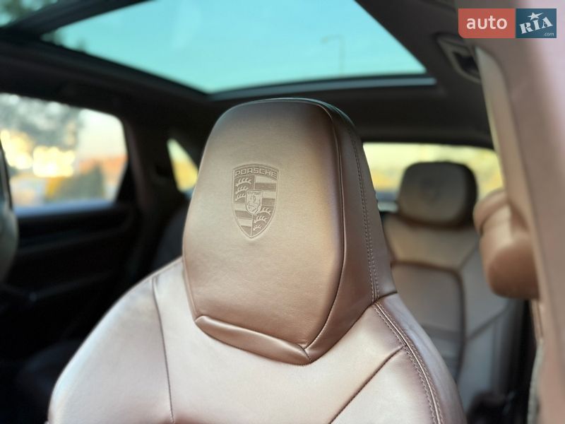 Внедорожник / Кроссовер Porsche Cayenne 2018 в Львове