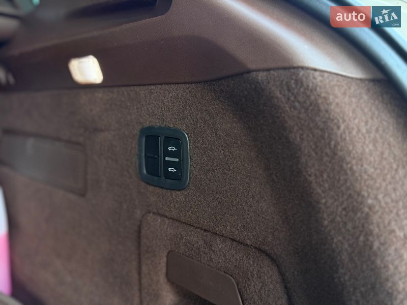 Внедорожник / Кроссовер Porsche Cayenne 2018 в Львове