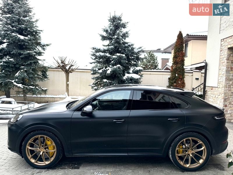 Внедорожник / Кроссовер Porsche Cayenne 2024 в Киеве