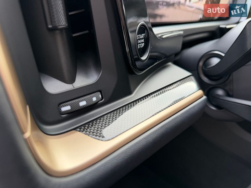 Внедорожник / Кроссовер Porsche Cayenne 2024 в Киеве