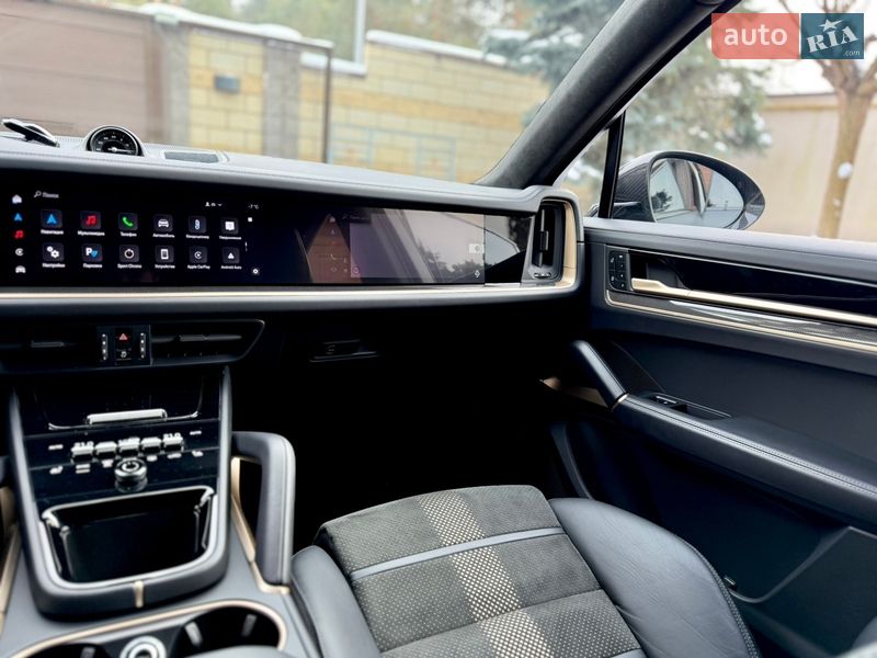 Внедорожник / Кроссовер Porsche Cayenne 2024 в Киеве