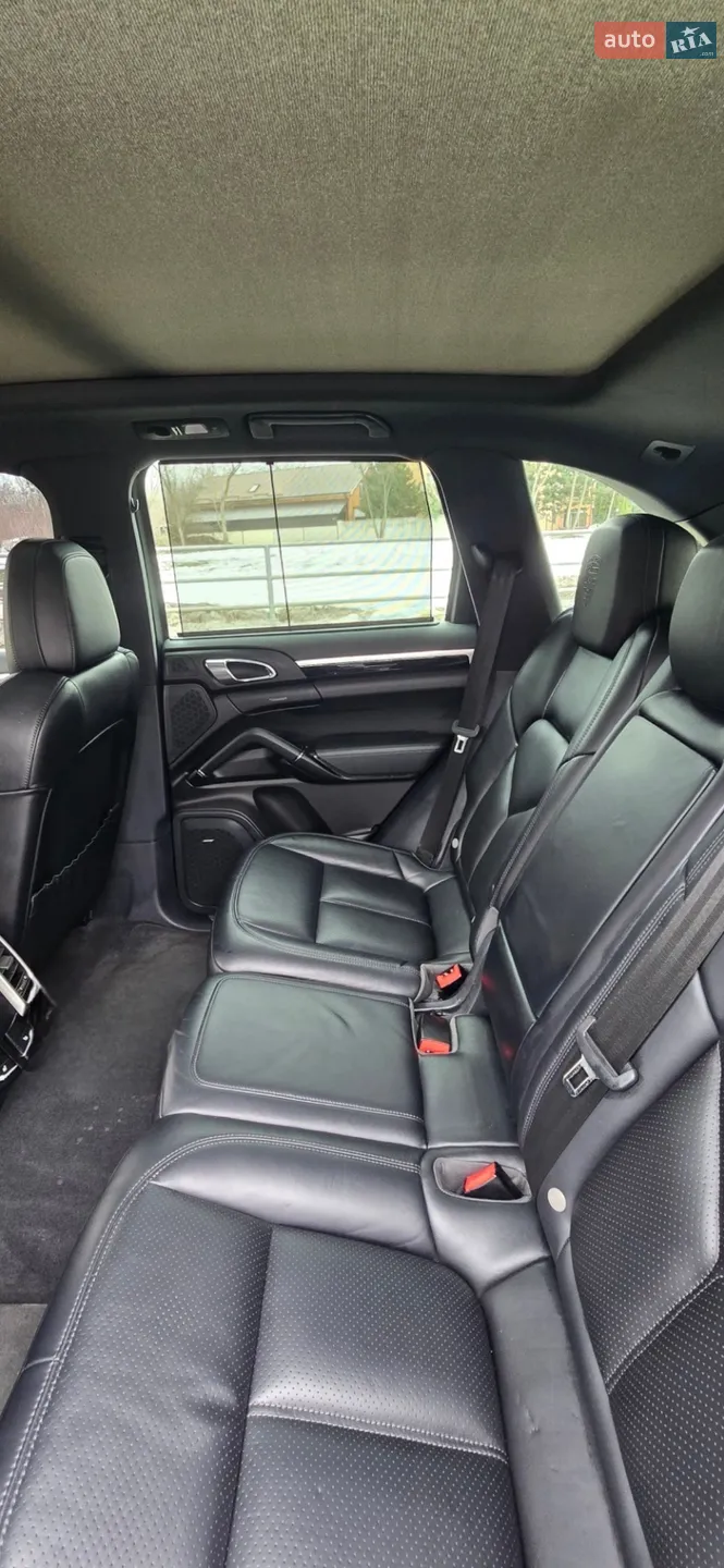 2017 Porsche Cayenne - мініатюра 11