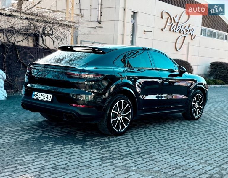 Позашляховик / Кросовер Porsche Cayenne 2022 в Дніпрі