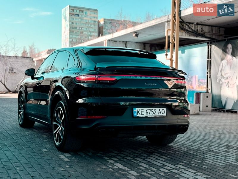 Позашляховик / Кросовер Porsche Cayenne 2022 в Дніпрі