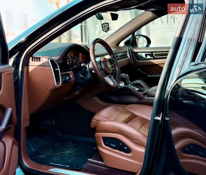 Позашляховик / Кросовер Porsche Cayenne 2022 в Дніпрі