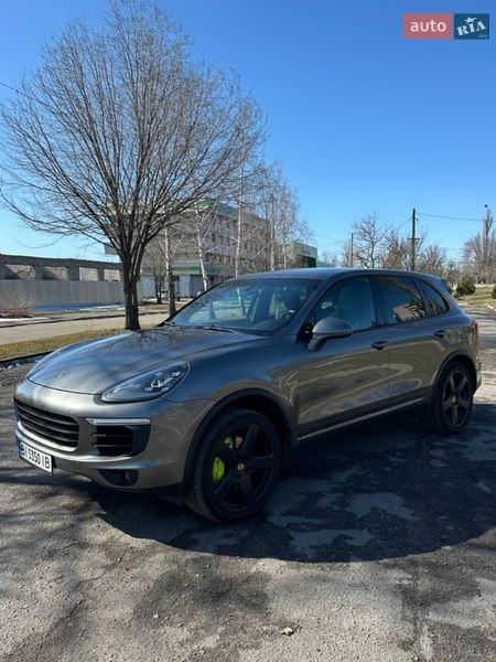 Позашляховик / Кросовер Porsche Cayenne 2015 в Кременчуці