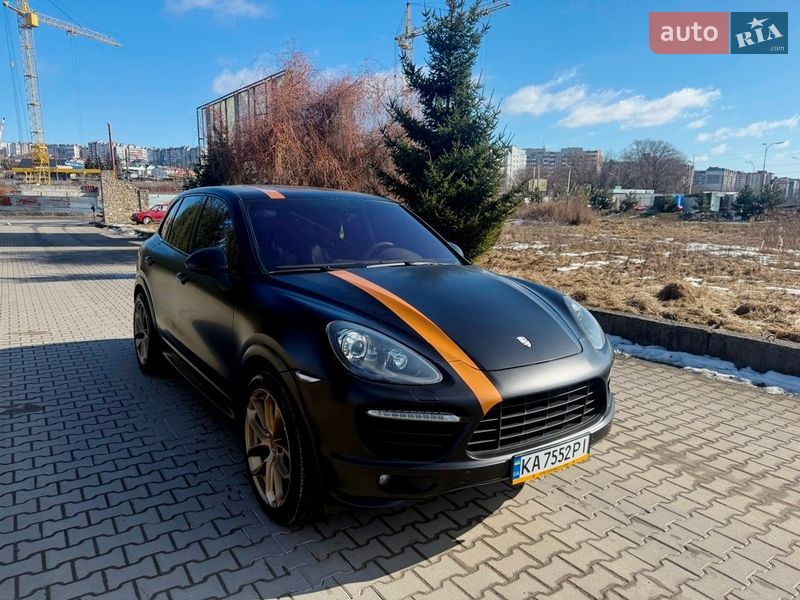 Внедорожник / Кроссовер Porsche Cayenne 2010 в Хмельницком