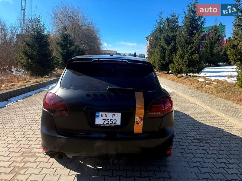 Внедорожник / Кроссовер Porsche Cayenne 2010 в Хмельницком