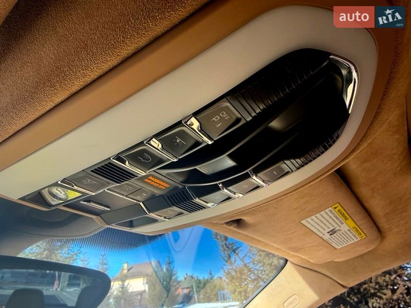 Внедорожник / Кроссовер Porsche Cayenne 2010 в Хмельницком