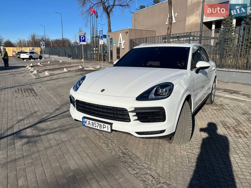 Позашляховик / Кросовер Porsche Cayenne 2019 в Києві