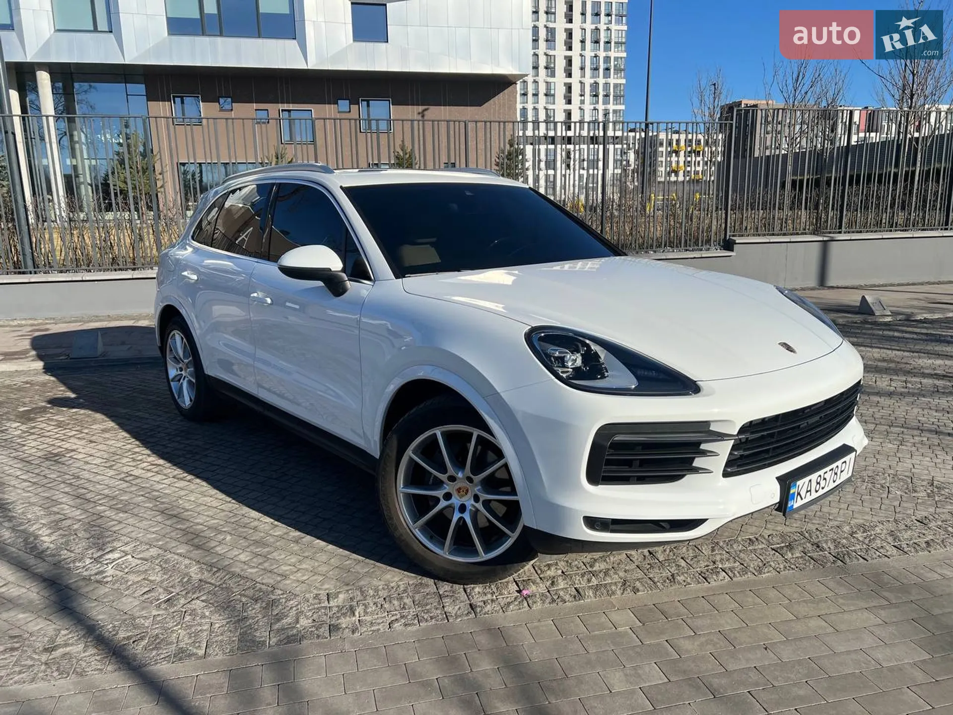2019 Porsche Cayenne - мініатюра 3