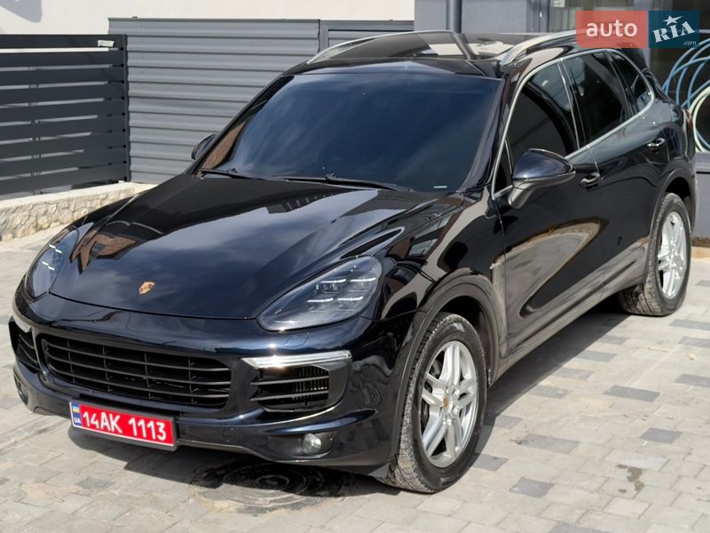 Внедорожник / Кроссовер Porsche Cayenne 2016 в Тернополе
