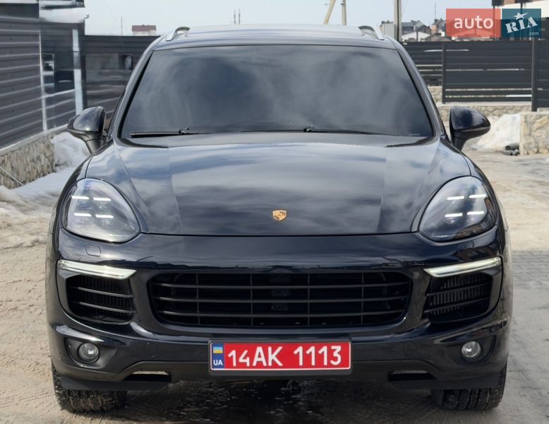 Внедорожник / Кроссовер Porsche Cayenne 2016 в Тернополе