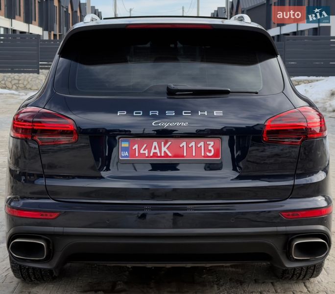Внедорожник / Кроссовер Porsche Cayenne 2016 в Тернополе