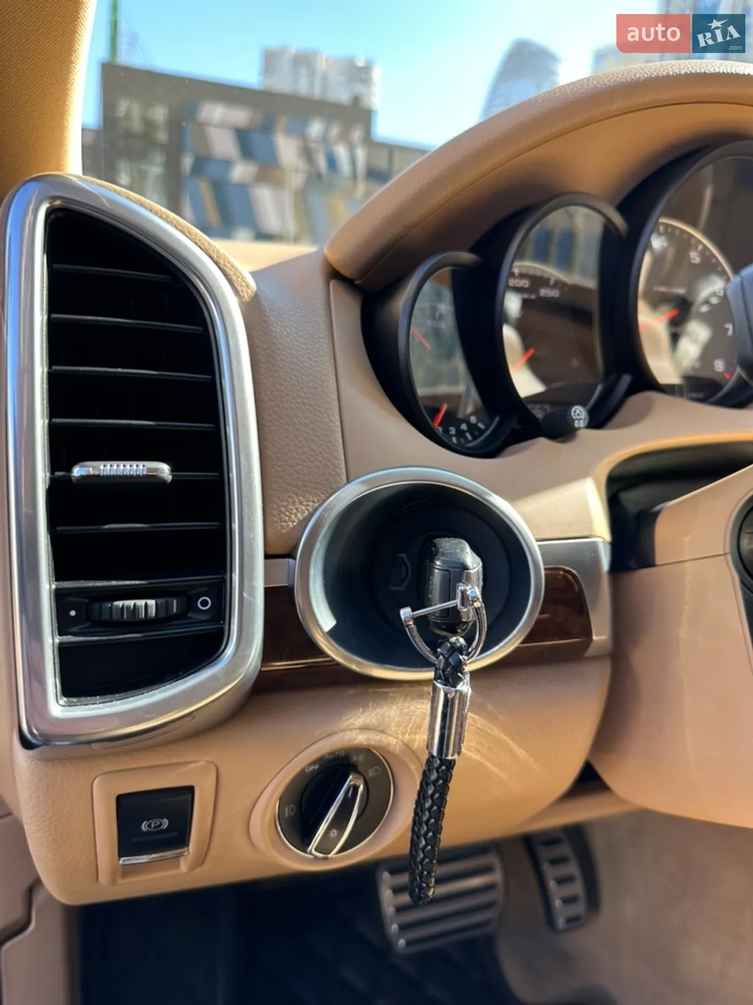 2013 Porsche Cayenne - мініатюра 46