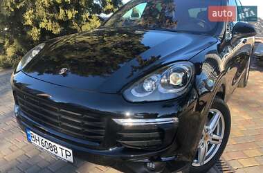 Позашляховик / Кросовер Porsche Cayenne 2015 в Одесі
