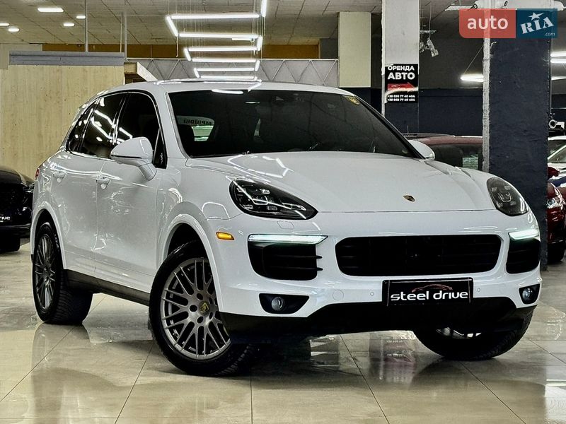 Внедорожник / Кроссовер Porsche Cayenne 2016 в Николаеве