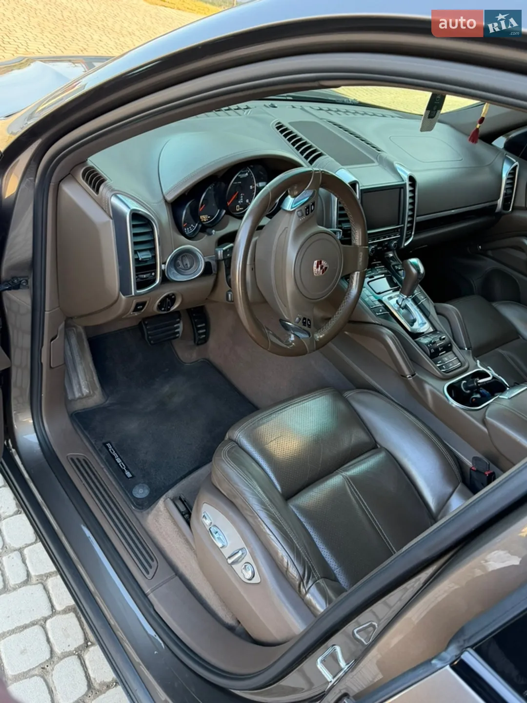 2010 Porsche Cayenne - мініатюра 20