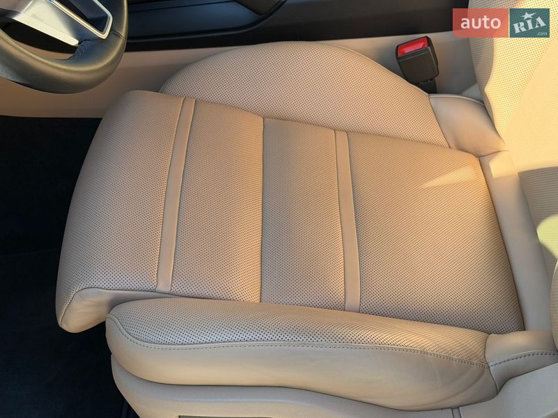 Внедорожник / Кроссовер Porsche Cayenne 2018 в Киеве