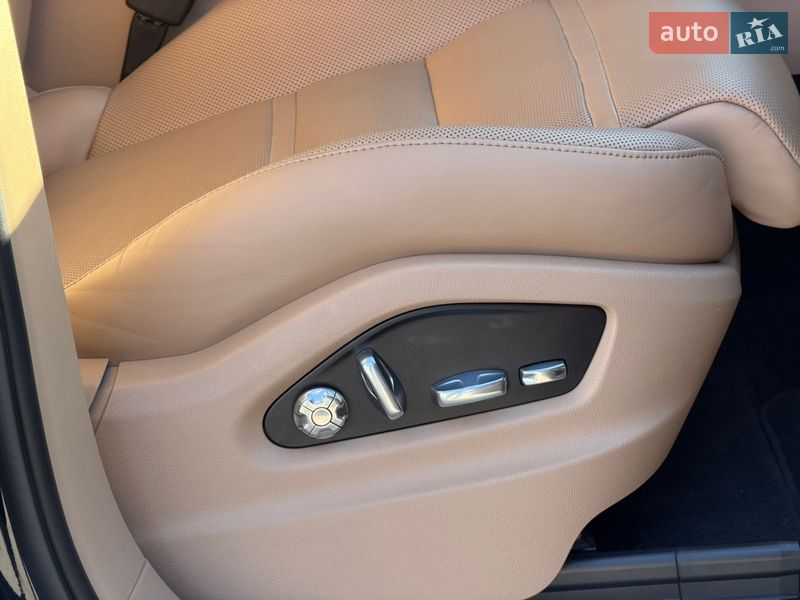 Внедорожник / Кроссовер Porsche Cayenne 2018 в Киеве