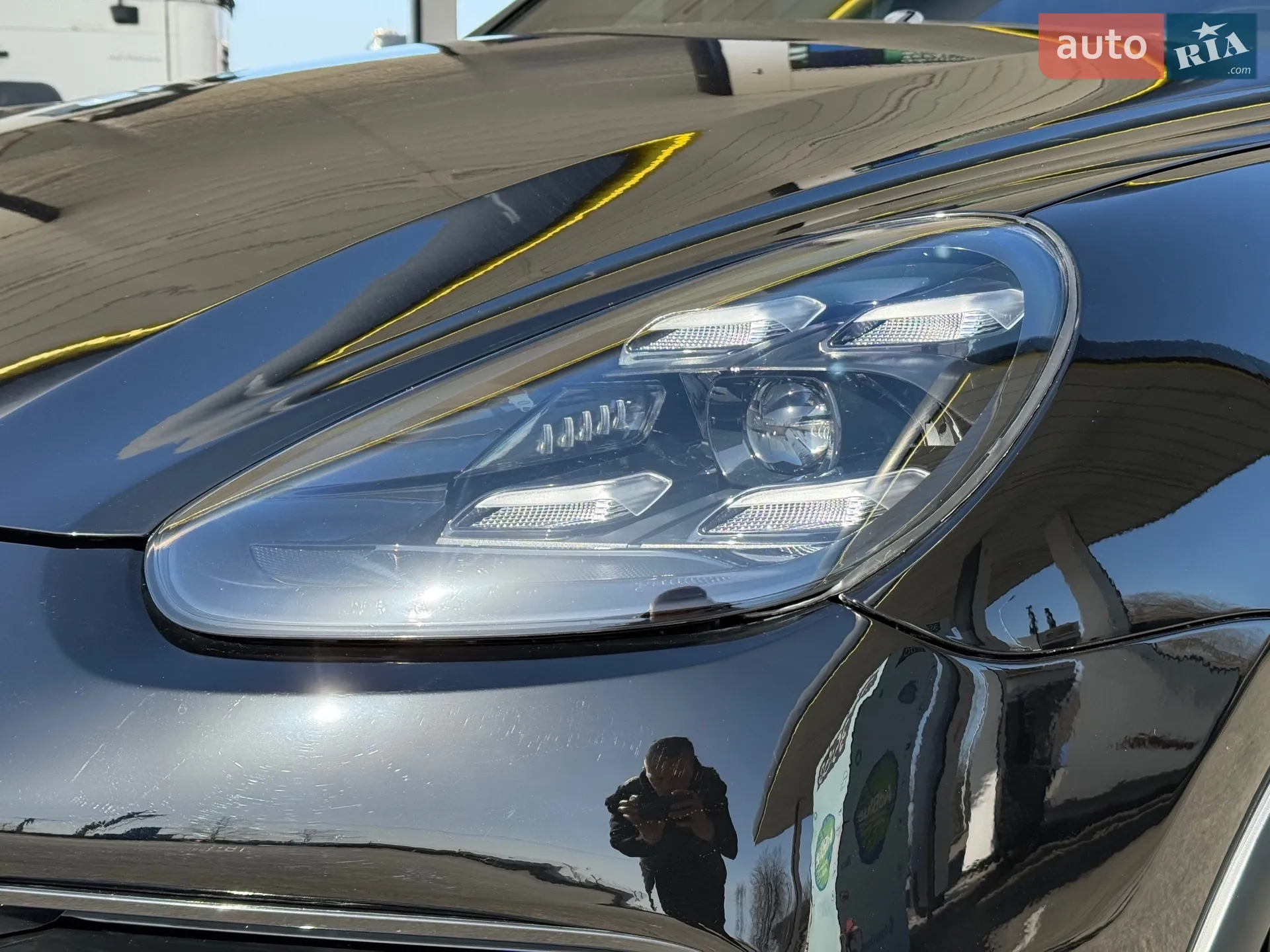 2016 Porsche Cayenne - мініатюра 4