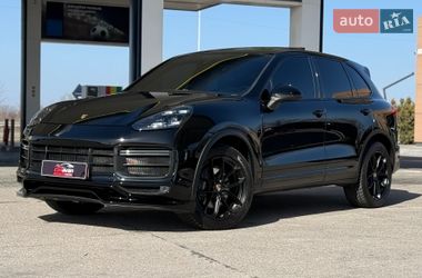 Позашляховик / Кросовер Porsche Cayenne 2016 в Дніпрі