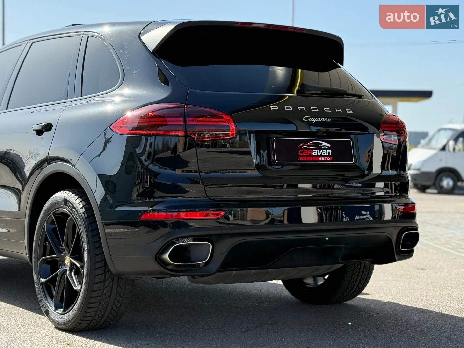 2016 Porsche Cayenne - мініатюра 9