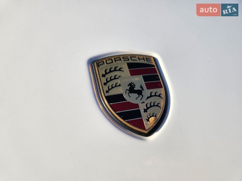 Внедорожник / Кроссовер Porsche Cayenne 2012 в Киеве