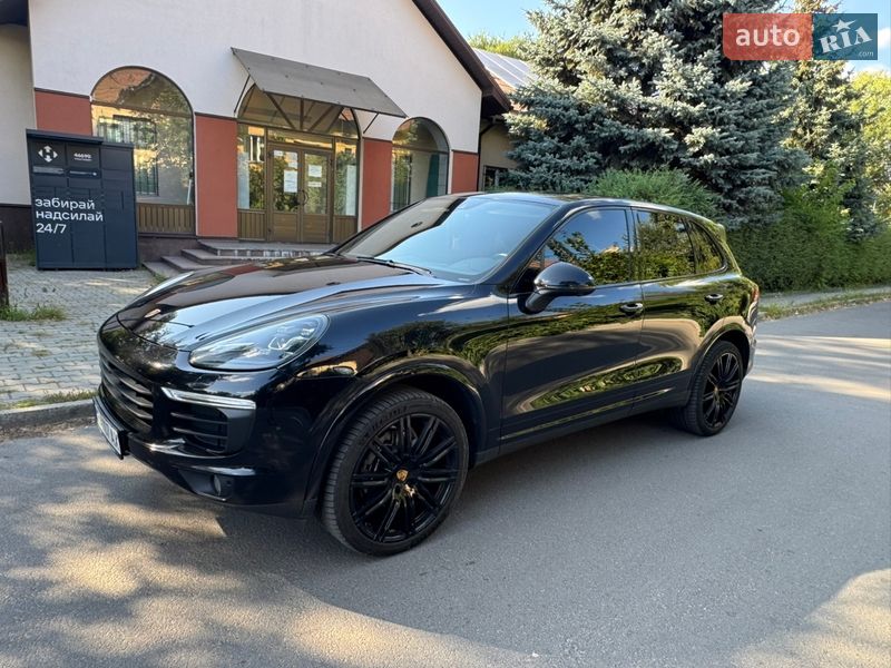 Внедорожник / Кроссовер Porsche Cayenne 2016 в Днепре