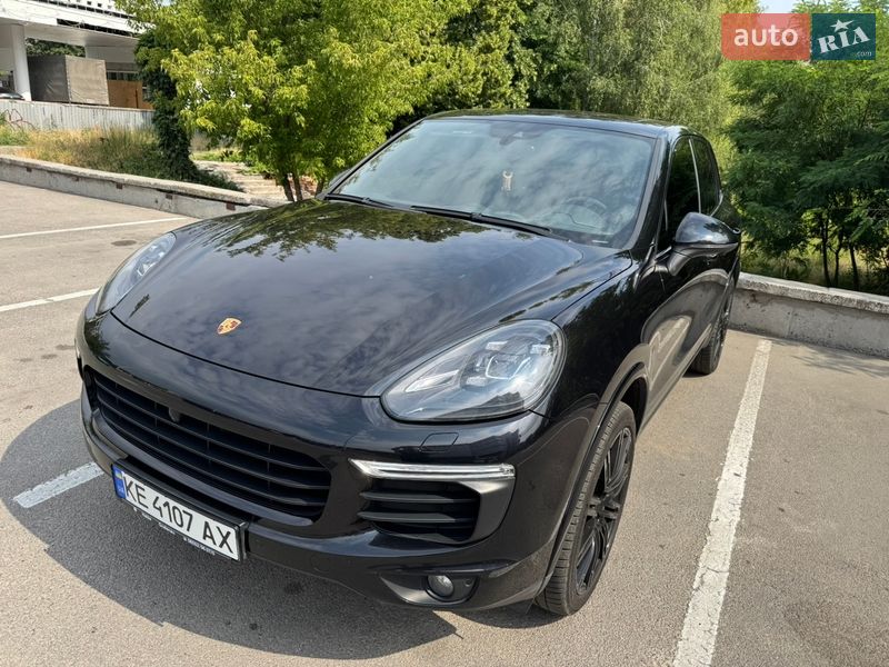Внедорожник / Кроссовер Porsche Cayenne 2016 в Днепре